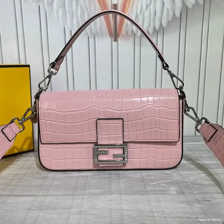 HOT Bag In Pink Tiffany Crocodile Leather Fendi Medium Baguette 0503